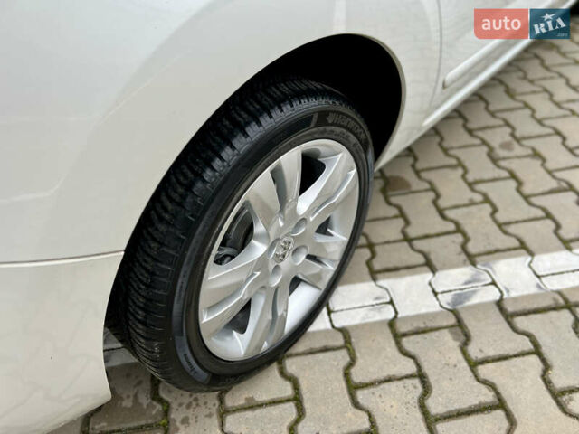Белый Пежо 5008, объемом двигателя 2 л и пробегом 264 тыс. км за 9850 $, фото 50 на Automoto.ua