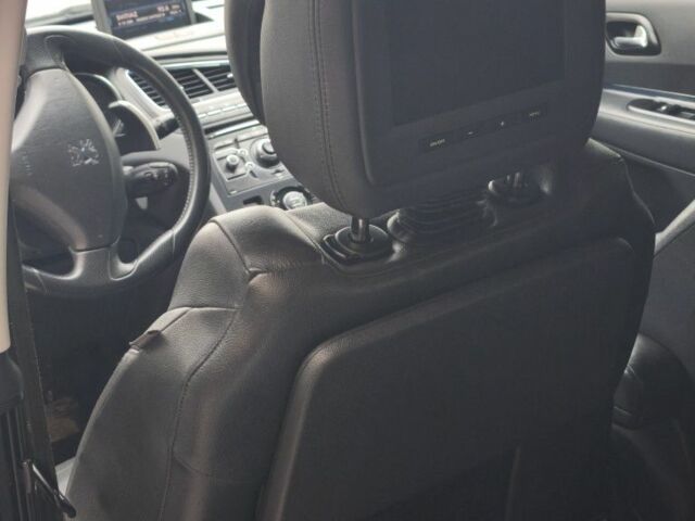 Пежо 5008 2011 в Дубно на Automoto.ua Белый Пежо 5008, объемом двигателя 1.6 л и пробегом 248 тыс. км за 9700 $, фото 10 на Automoto.ua