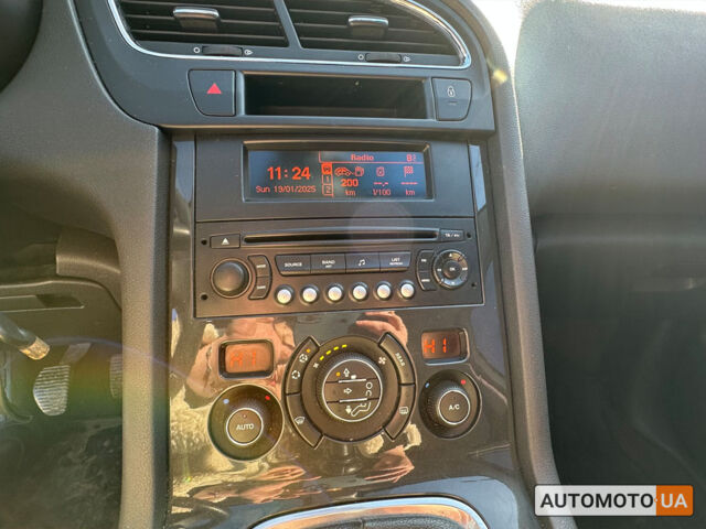 Білий Пежо 5008, об'ємом двигуна 1.6 л та пробігом 214 тис. км за 6690 $, фото 13 на Automoto.ua