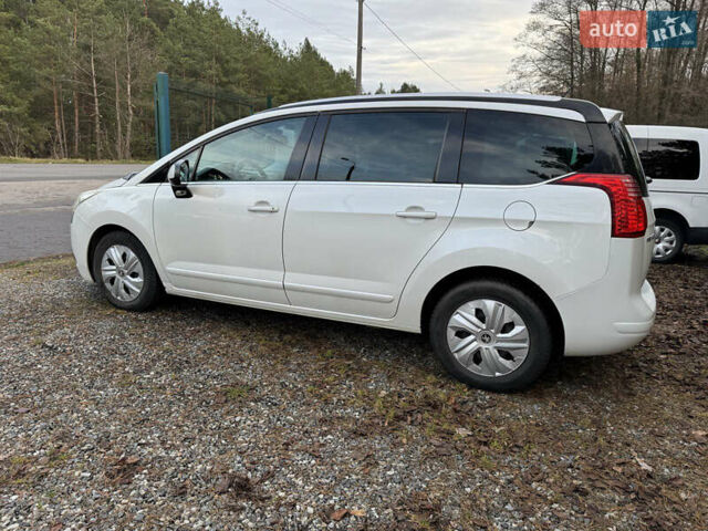 Белый Пежо 5008, объемом двигателя 2 л и пробегом 214 тыс. км за 8400 $, фото 13 на Automoto.ua