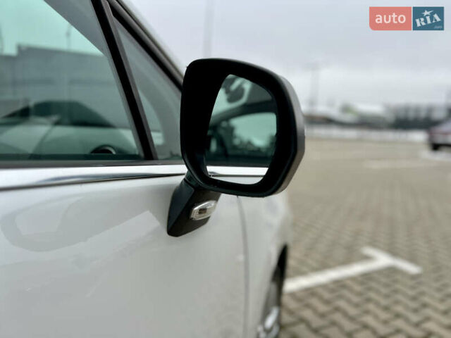 Белый Пежо 5008, объемом двигателя 2 л и пробегом 264 тыс. км за 9850 $, фото 53 на Automoto.ua