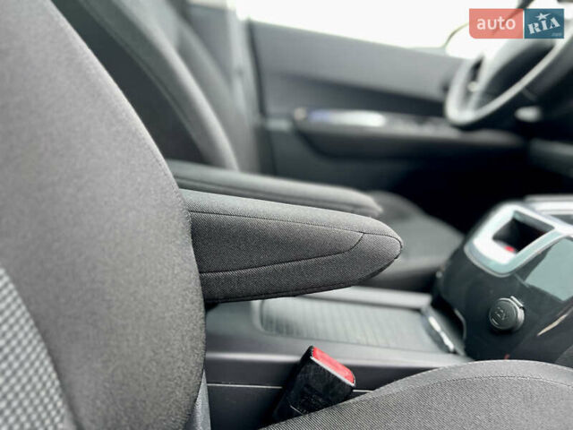 Белый Пежо 5008, объемом двигателя 2 л и пробегом 264 тыс. км за 9850 $, фото 118 на Automoto.ua