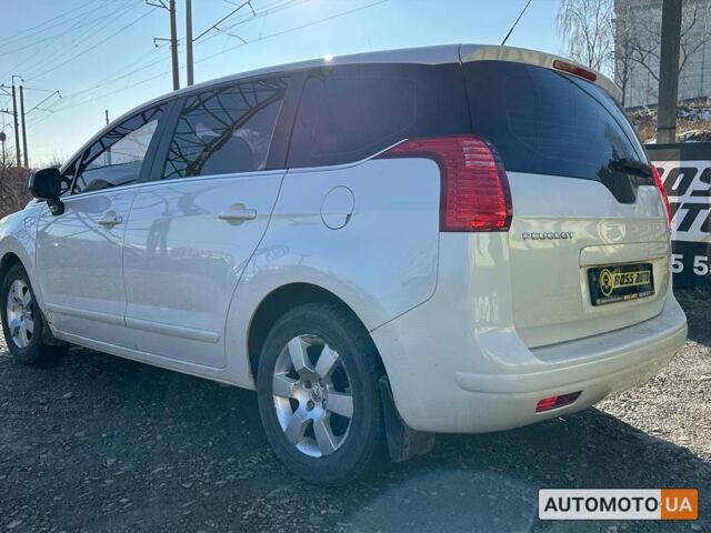 Білий Пежо 5008, об'ємом двигуна 1.6 л та пробігом 214 тис. км за 6690 $, фото 4 на Automoto.ua