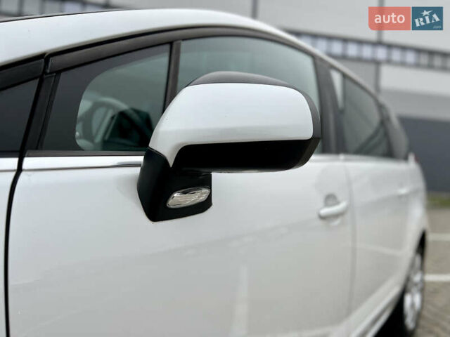 Белый Пежо 5008, объемом двигателя 2 л и пробегом 264 тыс. км за 9850 $, фото 31 на Automoto.ua