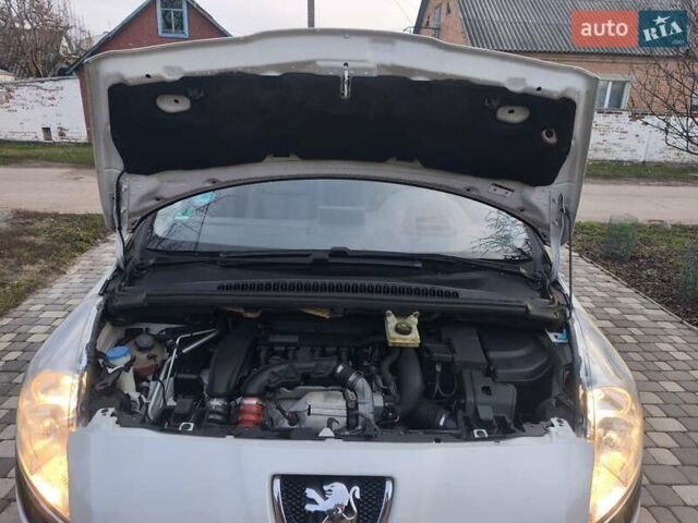 Білий Пежо 5008, об'ємом двигуна 1.6 л та пробігом 212 тис. км за 7779 $, фото 23 на Automoto.ua