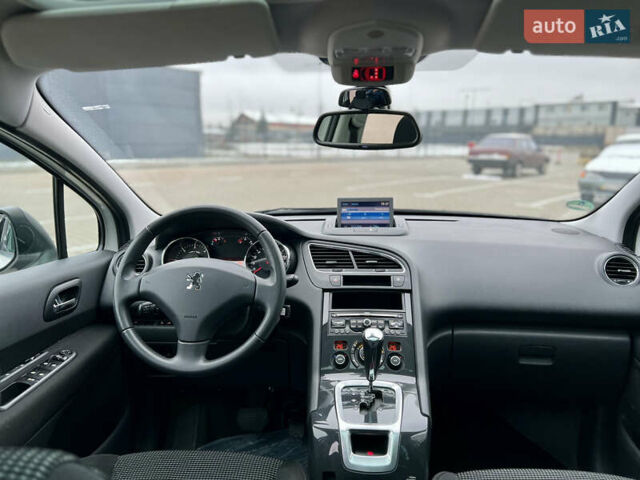 Белый Пежо 5008, объемом двигателя 2 л и пробегом 264 тыс. км за 9850 $, фото 91 на Automoto.ua