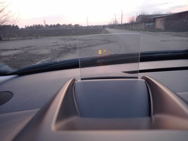 Белый Пежо 5008, объемом двигателя 2 л и пробегом 228 тыс. км за 7000 $, фото 17 на Automoto.ua