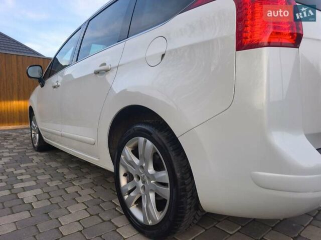 Білий Пежо 5008, об'ємом двигуна 1.6 л та пробігом 212 тис. км за 7779 $, фото 5 на Automoto.ua