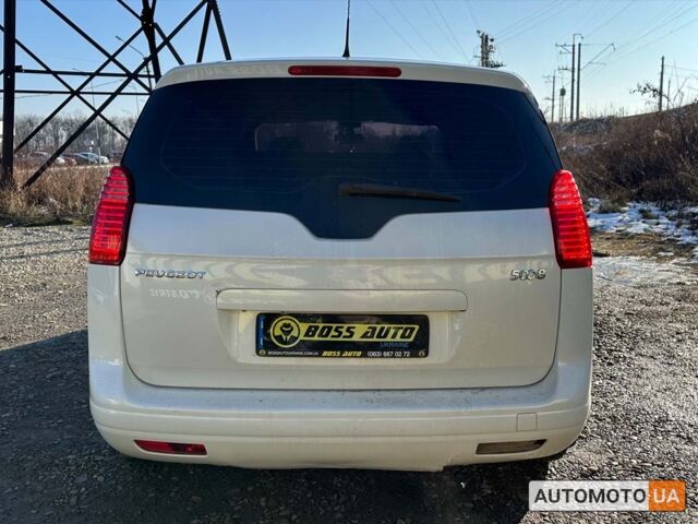 Білий Пежо 5008, об'ємом двигуна 1.6 л та пробігом 214 тис. км за 6690 $, фото 5 на Automoto.ua