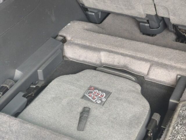 Пежо 5008 2011 в Дубно на Automoto.ua Белый Пежо 5008, объемом двигателя 1.6 л и пробегом 248 тыс. км за 9700 $, фото 12 на Automoto.ua