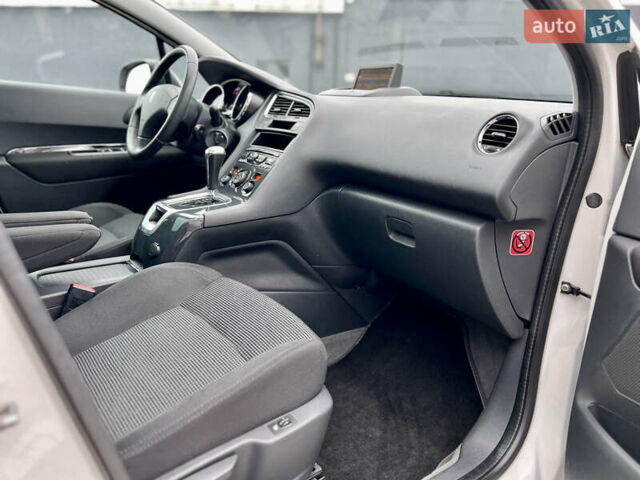 Белый Пежо 5008, объемом двигателя 2 л и пробегом 264 тыс. км за 9850 $, фото 113 на Automoto.ua