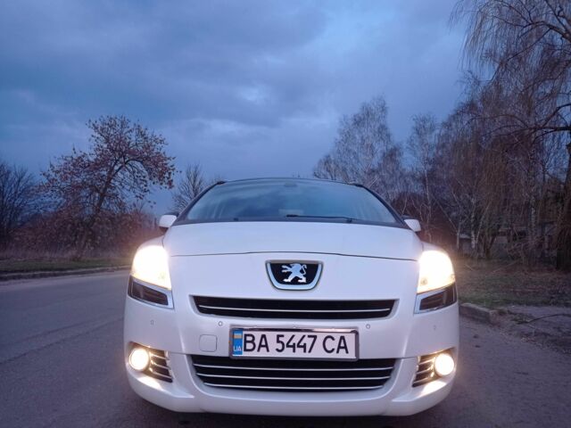Белый Пежо 5008, объемом двигателя 2 л и пробегом 228 тыс. км за 7000 $, фото 14 на Automoto.ua