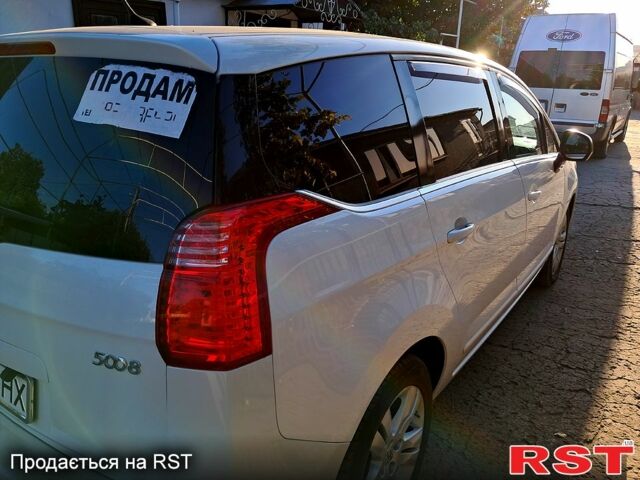 Білий Пежо 5008, об'ємом двигуна 2 л та пробігом 325 тис. км за 9200 $, фото 2 на Automoto.ua