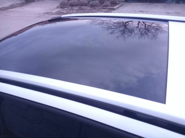 Белый Пежо 5008, объемом двигателя 2 л и пробегом 228 тыс. км за 7000 $, фото 13 на Automoto.ua