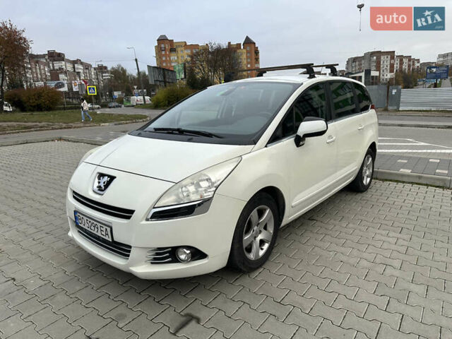 Белый Пежо 5008, объемом двигателя 1.6 л и пробегом 248 тыс. км за 5700 $, фото 2 на Automoto.ua