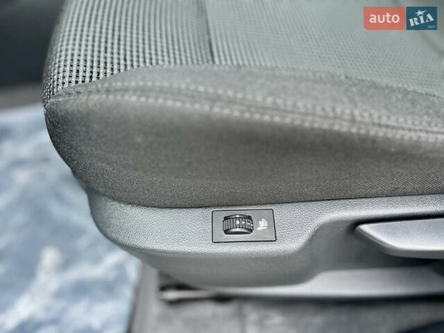 Белый Пежо 5008, объемом двигателя 2 л и пробегом 264 тыс. км за 9850 $, фото 72 на Automoto.ua