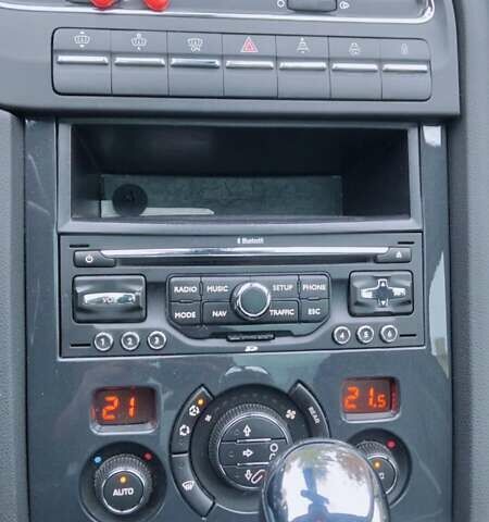 Пежо 5008 2012 у Києві на Automoto.ua Білий Пежо 5008, об'ємом двигуна 2 л та пробігом 183 тис. км за 10700 $, фото 21 на Automoto.ua