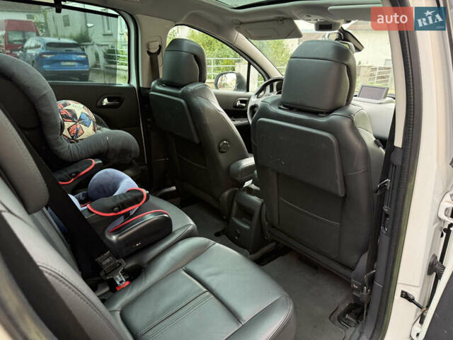 Білий Пежо 5008, об'ємом двигуна 1.6 л та пробігом 229 тис. км за 5812 $, фото 23 на Automoto.ua