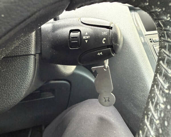 Білий Пежо 5008, об'ємом двигуна 1.6 л та пробігом 229 тис. км за 5812 $, фото 22 на Automoto.ua