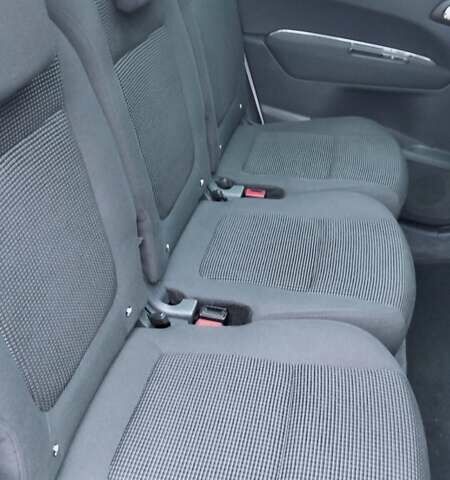 Пежо 5008 2012 у Києві на Automoto.ua Білий Пежо 5008, об'ємом двигуна 2 л та пробігом 183 тис. км за 10700 $, фото 14 на Automoto.ua