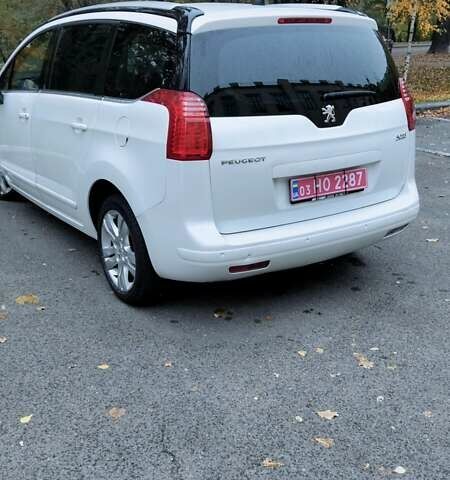 Пежо 5008 2012 у Києві на Automoto.ua Білий Пежо 5008, об'ємом двигуна 2 л та пробігом 183 тис. км за 10700 $, фото 2 на Automoto.ua