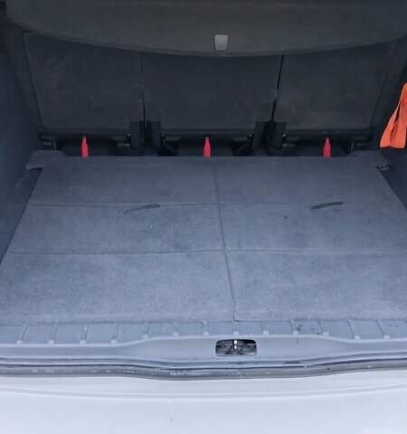 Пежо 5008 2012 у Києві на Automoto.ua Білий Пежо 5008, об'ємом двигуна 2 л та пробігом 183 тис. км за 10700 $, фото 11 на Automoto.ua