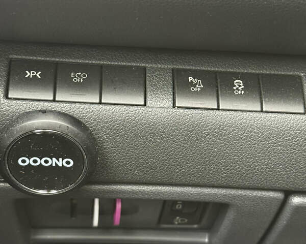 Білий Пежо 5008, об'ємом двигуна 1.6 л та пробігом 229 тис. км за 5812 $, фото 12 на Automoto.ua