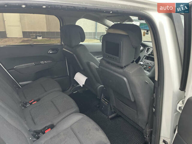 Белый Пежо 5008, объемом двигателя 1.56 л и пробегом 306 тыс. км за 8850 $, фото 14 на Automoto.ua