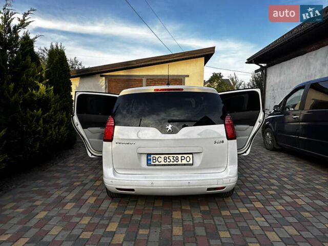 Білий Пежо 5008, об'ємом двигуна 2 л та пробігом 260 тис. км за 9000 $, фото 2 на Automoto.ua