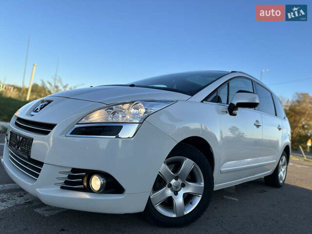 Белый Пежо 5008, объемом двигателя 2 л и пробегом 205 тыс. км за 8950 $, фото 3 на Automoto.ua
