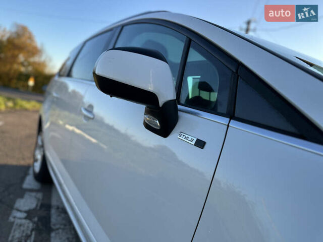 Белый Пежо 5008, объемом двигателя 2 л и пробегом 205 тыс. км за 8950 $, фото 26 на Automoto.ua