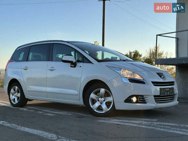 Белый Пежо 5008, объемом двигателя 2 л и пробегом 205 тыс. км за 8950 $, фото 31 на Automoto.ua