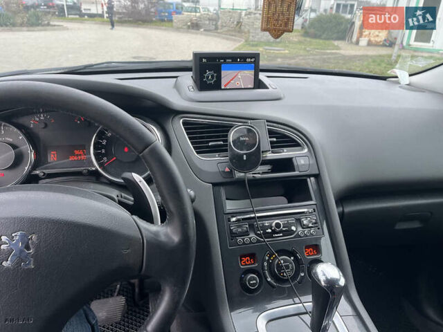 Белый Пежо 5008, объемом двигателя 1.56 л и пробегом 306 тыс. км за 8850 $, фото 10 на Automoto.ua