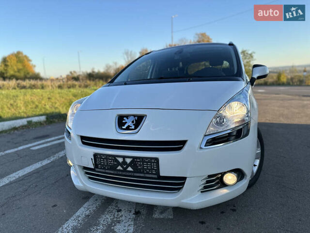 Белый Пежо 5008, объемом двигателя 2 л и пробегом 205 тыс. км за 8950 $, фото 13 на Automoto.ua