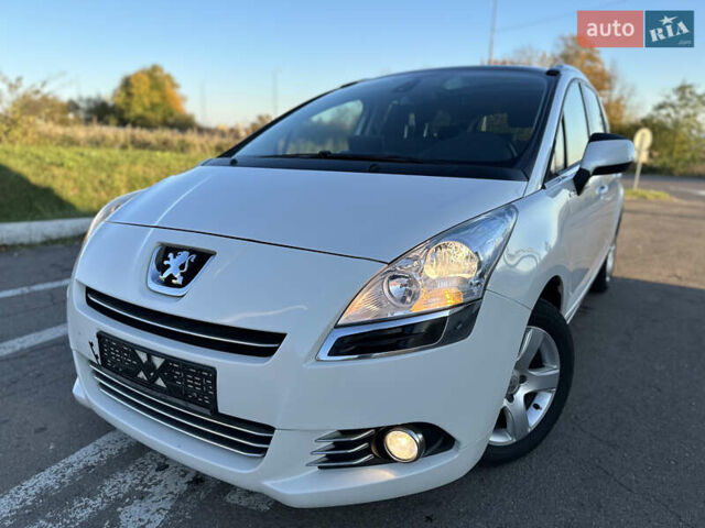 Белый Пежо 5008, объемом двигателя 2 л и пробегом 205 тыс. км за 8950 $, фото 1 на Automoto.ua