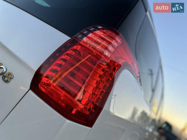 Белый Пежо 5008, объемом двигателя 2 л и пробегом 205 тыс. км за 8950 $, фото 39 на Automoto.ua