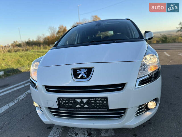 Белый Пежо 5008, объемом двигателя 2 л и пробегом 205 тыс. км за 8950 $, фото 14 на Automoto.ua