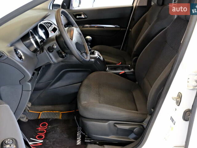 Белый Пежо 5008, объемом двигателя 1.6 л и пробегом 232 тыс. км за 7900 $, фото 33 на Automoto.ua