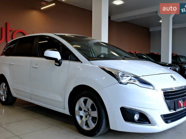 Белый Пежо 5008, объемом двигателя 1.6 л и пробегом 232 тыс. км за 7900 $, фото 6 на Automoto.ua