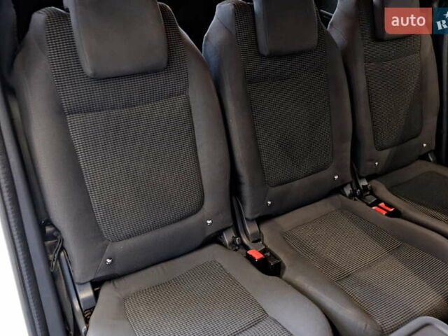 Белый Пежо 5008, объемом двигателя 1.6 л и пробегом 232 тыс. км за 7900 $, фото 45 на Automoto.ua