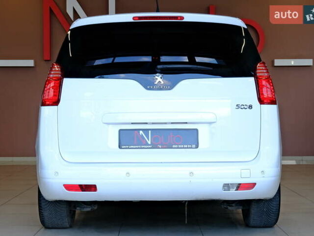 Белый Пежо 5008, объемом двигателя 1.6 л и пробегом 232 тыс. км за 7900 $, фото 21 на Automoto.ua