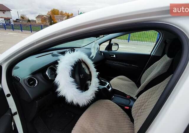 Белый Пежо 5008, объемом двигателя 1.56 л и пробегом 330 тыс. км за 9300 $, фото 4 на Automoto.ua