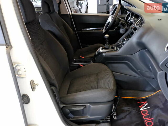 Белый Пежо 5008, объемом двигателя 1.6 л и пробегом 232 тыс. км за 7900 $, фото 47 на Automoto.ua