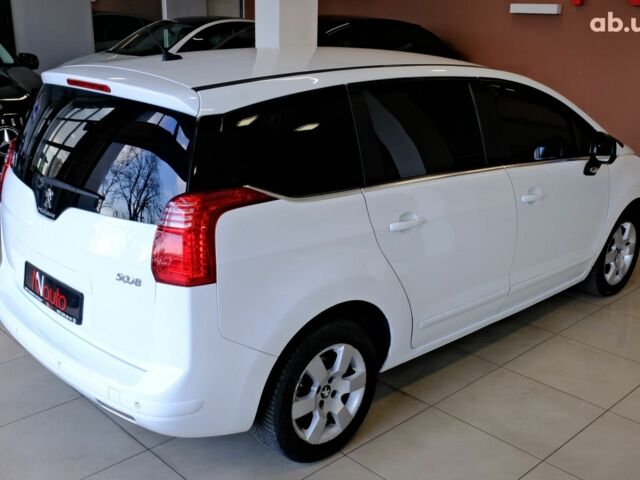 Белый Пежо 5008, объемом двигателя 1.6 л и пробегом 232 тыс. км за 7900 $, фото 4 на Automoto.ua