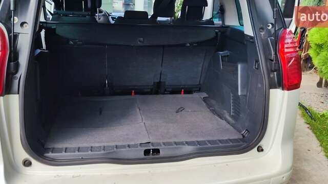 Білий Пежо 5008, об'ємом двигуна 1.6 л та пробігом 210 тис. км за 9100 $, фото 30 на Automoto.ua