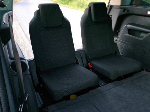 Білий Пежо 5008, об'ємом двигуна 1.6 л та пробігом 183 тис. км за 9000 $, фото 16 на Automoto.ua