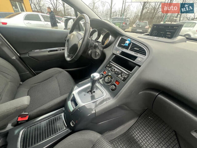 Білий Пежо 5008, об'ємом двигуна 1.6 л та пробігом 205 тис. км за 9099 $, фото 19 на Automoto.ua