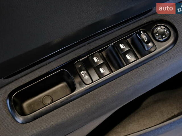 Белый Пежо 5008, объемом двигателя 1.6 л и пробегом 232 тыс. км за 7900 $, фото 32 на Automoto.ua