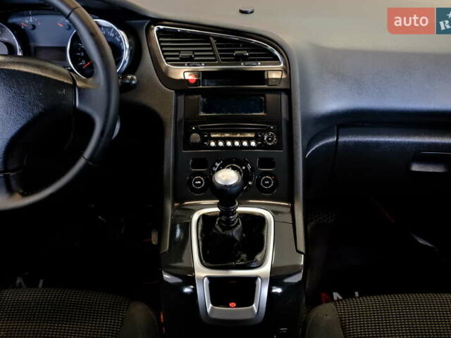 Белый Пежо 5008, объемом двигателя 1.6 л и пробегом 232 тыс. км за 7900 $, фото 54 на Automoto.ua