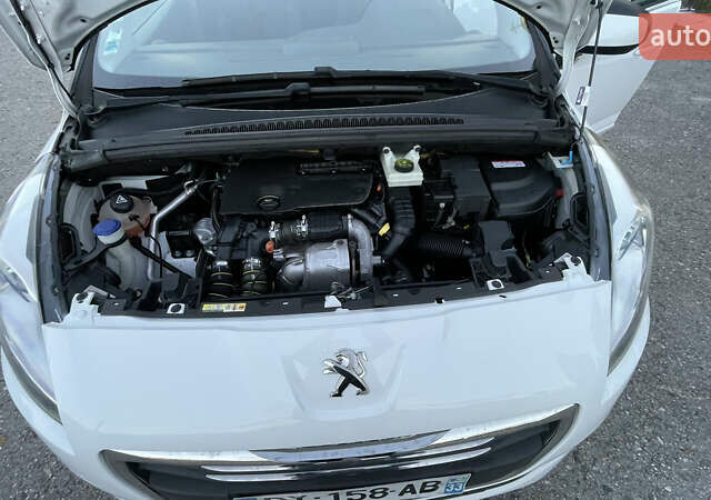 Білий Пежо 5008, об'ємом двигуна 1.6 л та пробігом 220 тис. км за 12300 $, фото 26 на Automoto.ua